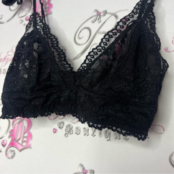 Talula Aritzia bra lace black bralette stretchy floral sexy comfy lounge - Picture 5 of 7